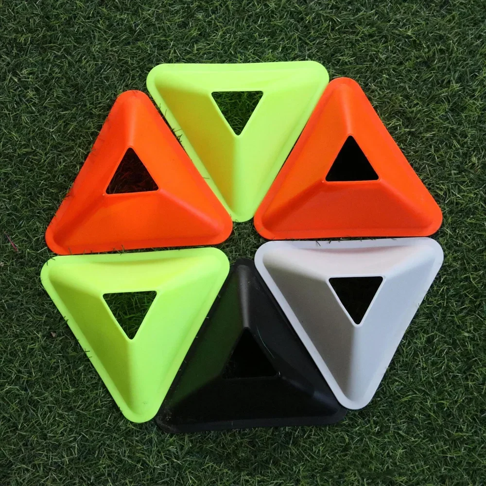 กรวยฝึกซ้อมฟุตบอล รูปสามเหลี่ย - Football Training Cone บทวิจารณ์และราคา